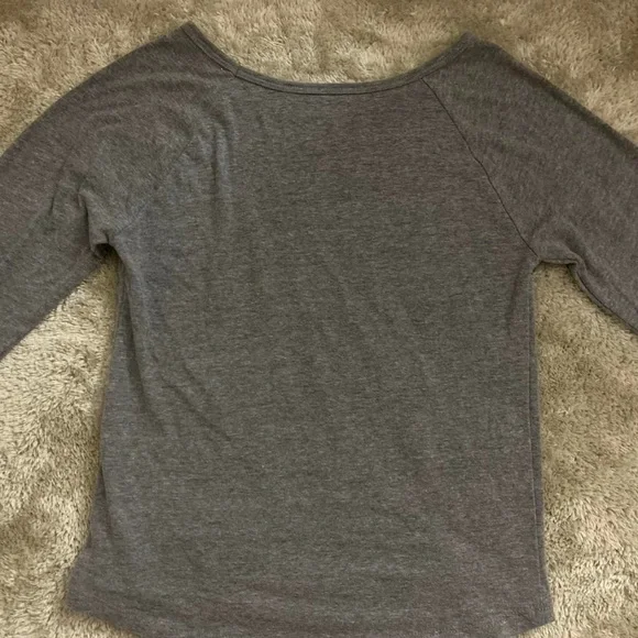 Children’s Place grey long sleeve tee Kids 7/8 - Picture 2 of 2